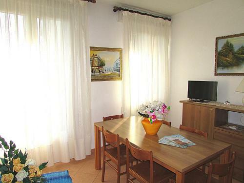Apartment In Bibione 35334