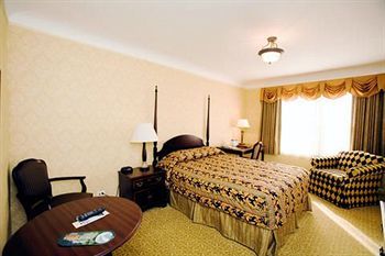 Hotel Carleton Of Oak Park