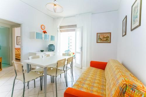 Apartment In Bibione 24615