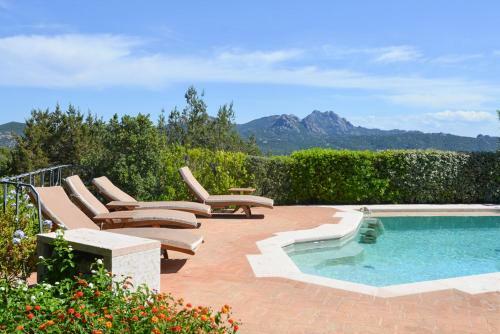 Cala Bitta Villa Sleeps 6 Pool Air Con Wifi