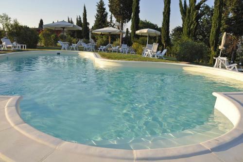 Canneto Apartment Sleeps 10 Pool Air Con Wifi