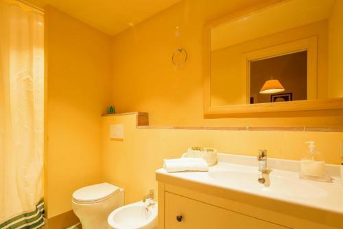 Capannoli Villa Sleeps 8 Pool Wifi