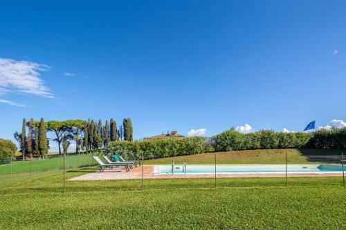 Capannoli Villa Sleeps 8 Pool Wifi