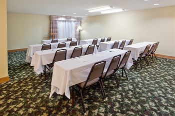 Hotel Country Inn & Suites Hiram