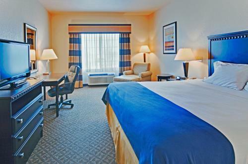 Hotel Holiday Inn Express Delano Highway 99