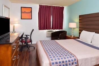 Hotel Americas Best Value Inn Delano