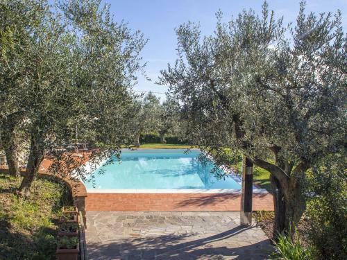 Modern Apartment In Larciano With Swimming Pool