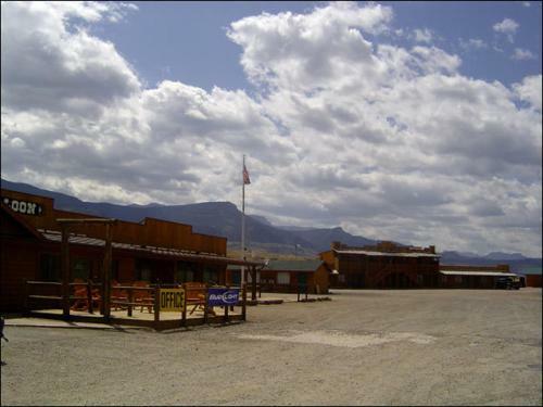Hotel Yellowstone Valley Inn