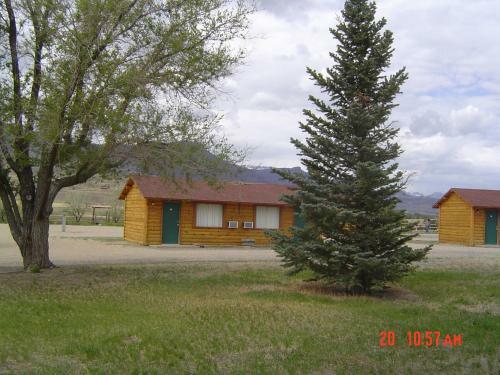 Hotel Yellowstone Valley Inn