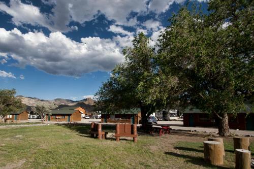 Hotel Yellowstone Valley Inn