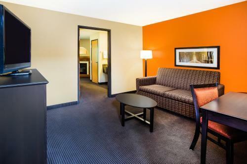 Hotel Americinn - Menomonie