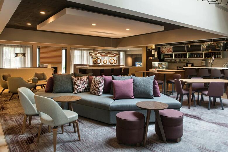 Hotel Courtyard Lincroft Red Bank