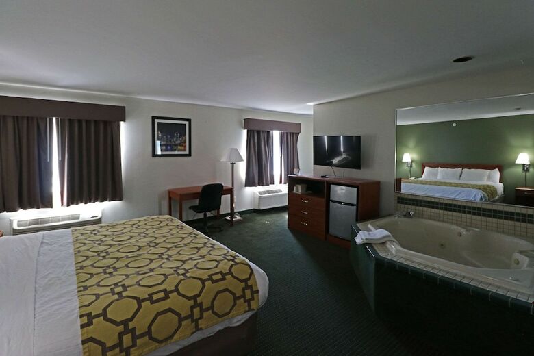 Hotel Baymont Inn And Suites - Oxford