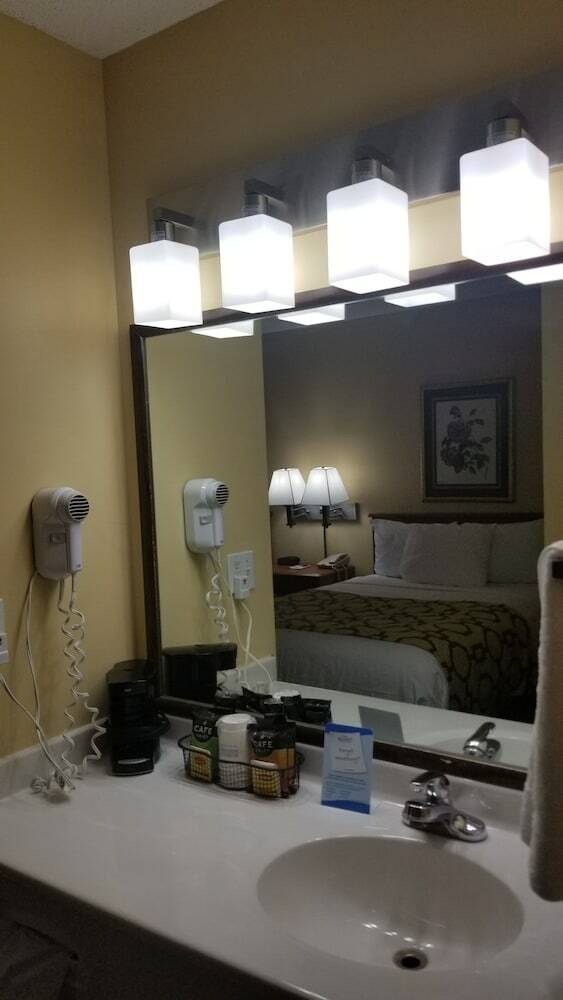 Hotel Baymont Inn And Suites - Oxford