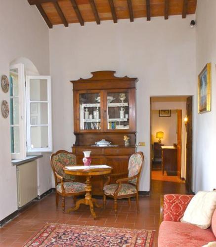 Cortona Villa Sleeps 10 Pool Wifi