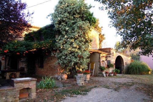 Le Casine-perignano-spinelli Apartment Sleeps 9