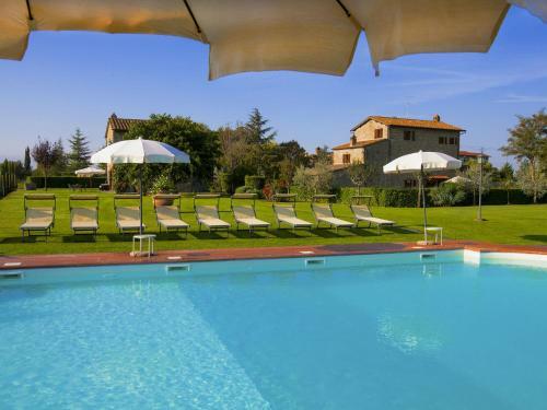 Spacious Villa In Cortona Tuscany With Swimming Pool