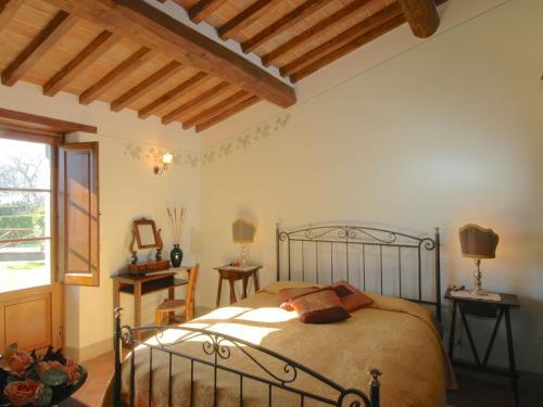 Spacious Villa In Cortona Tuscany With Swimming Pool