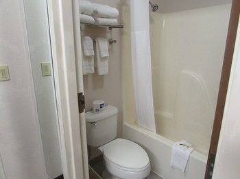 Hotel Quality Inn & Suites - Omaha
