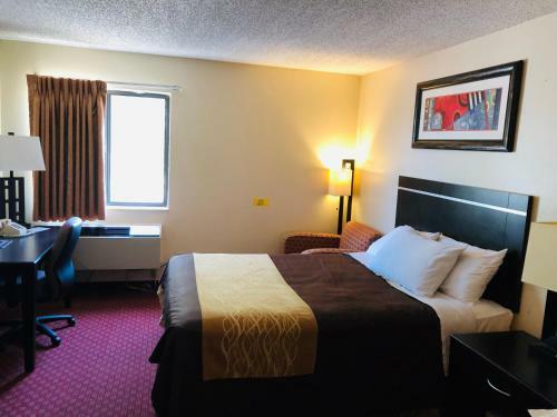 Hotel Red Carpet Inn - Omaha