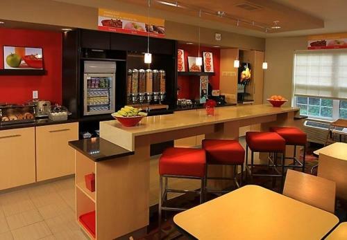 Hotel Towneplace Suites By Marriott East Lansing