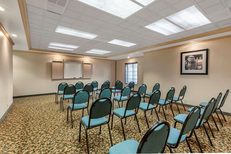 Hotel Comfort Inn & Suites Warsaw