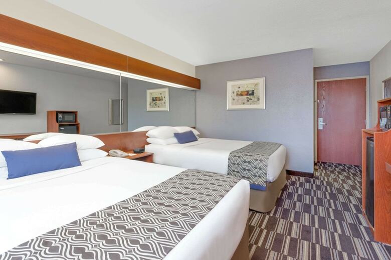 Hotel Microtel Inn & Suites By Wyndham Bremen