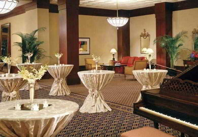 Hotel Renaissance Chicago Northshore
