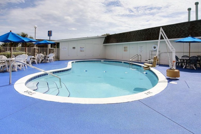Motel 6 Palm Bay