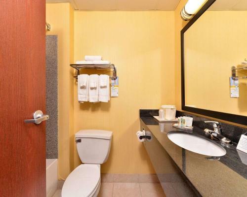 Hotel Quality Suites Stratford