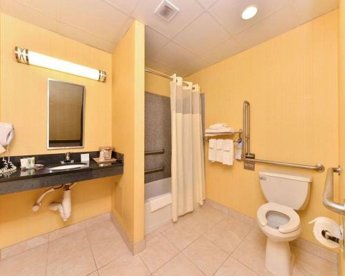Hotel Quality Suites Stratford