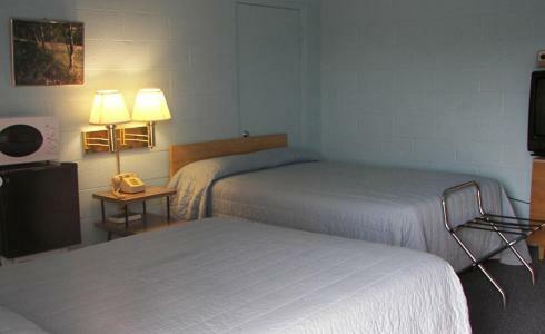 Holiday Host Motel