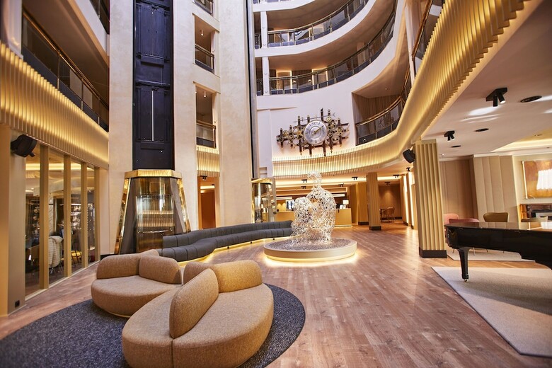 Grand Plaza Hotel & Wellness