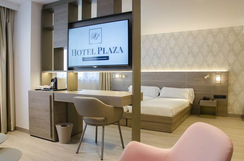 Grand Plaza Hotel & Wellness