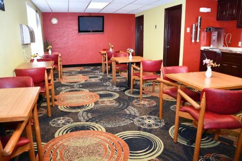Hotel Regency Inn & Suites Faribault