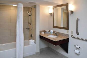 Hotel Holiday Inn Canton-belden Village