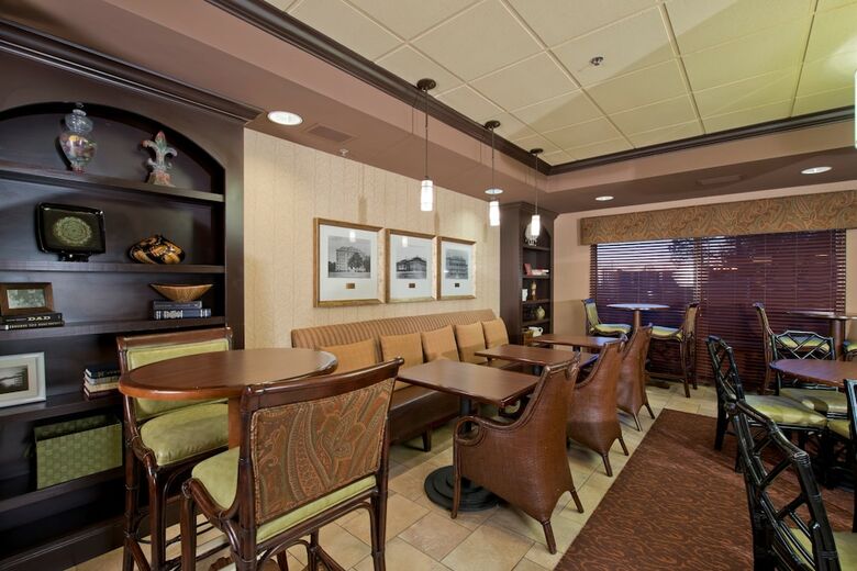 Hotel Comfort Suites Starkville
