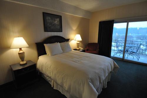 Hotel Hillside Inn
