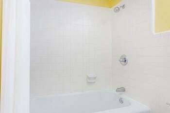 Motel Days Inn Clayton