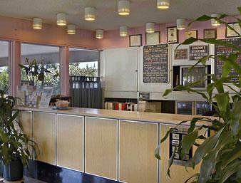 Motel Howard Johnson Express Inn Claremont