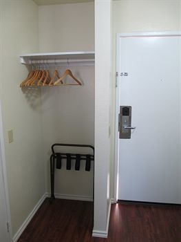 Motel Claremont Lodge