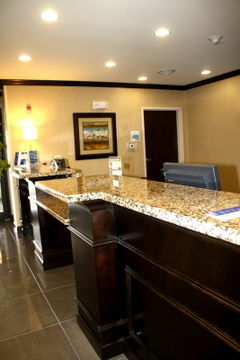 Hotel Holiday Inn Express & Suites Bridgeport