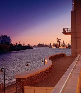 Renaissance Portsmouth-norfolk Waterfront Hotel