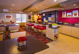 Hotel Towneplace Suites Falls Church