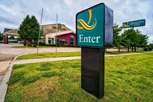 Hotel Econolodge Inn & Suites