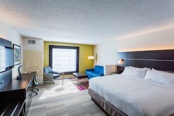 Holiday Inn Express Hotel & Suites Reading