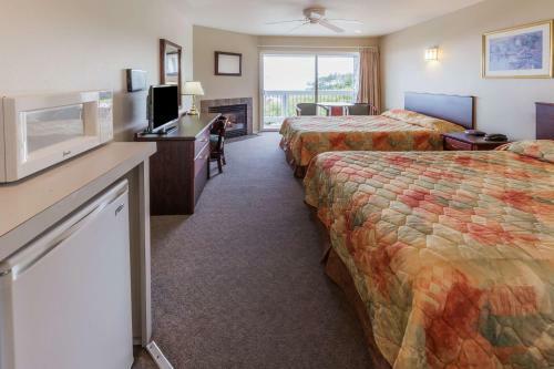 Crown Pacifiq Motel - Depoe Bay