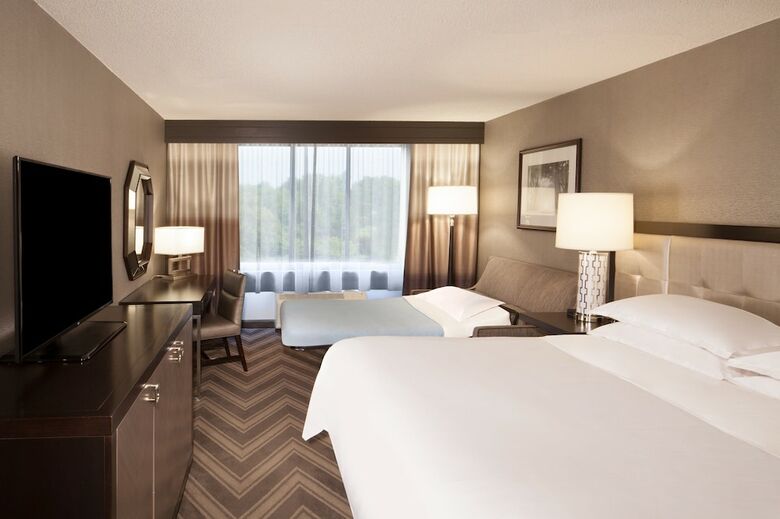Sheraton Bucks County Hotel