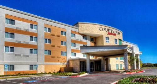 Hotel Courtyard By Marriott San Marcos