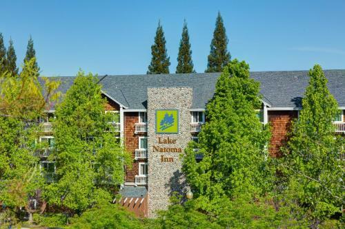 Motel Lake Natoma Inn